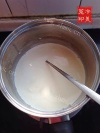 美味的意式鲜奶酪做法图解3)