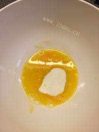 美味的柠檬小蛋糕做法图解2)