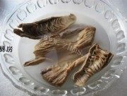 笋干炖肉做法图解2)