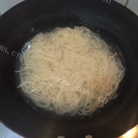 美味的韩式炸酱面做法图解10)