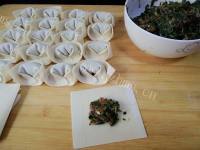 好吃的马兰头肉馅生煎馄饨做法图解8)