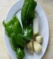 家常菜尖椒虎皮蛋做法图解1)