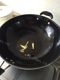 诱人的红烧鱼做法图解2)
