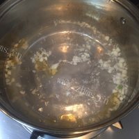 好吃的白灼虾做法图解3)
