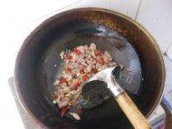 「健康美食」木耳炒肉做法图解5)