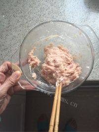 美味的紫菜丸子汤做法图解10)