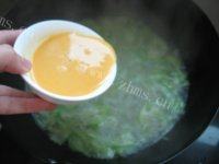 色味俱佳的丝瓜鸡蛋汤做法图解9)