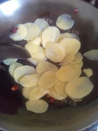 美味的土豆面条做法图解4)