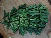 韭菜炒粉丝做法图解2)