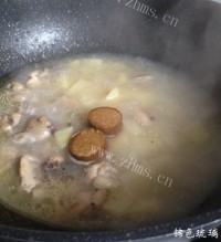 黄金咖喱鸡肉土豆饭做法图解9)