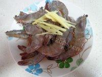 诱人的避风塘炒虾做法图解3)