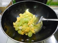 营养丰富的莴笋炒鸡蛋的做法图解九