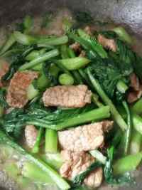 家常菜菜心炒肉片做法图解9)