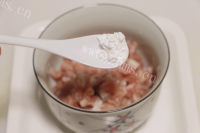 美味的青菜瘦肉粥做法图解5)