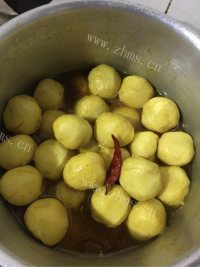 独特的咖喱鱼蛋做法图解8)