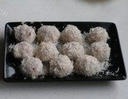 自制玫瑰虾球做法图解4)