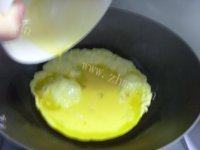 自己做的豌豆蛋炒饭做法图解5)