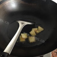 香气浓郁的啤酒鸭做法图解2)