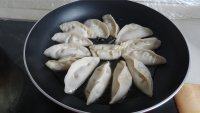 简单的煎饺做法图解2)