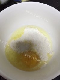 自制菠菜鸡蛋饼做法图解3)