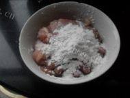 易做的平菇炒肉片做法图解5)