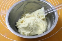 杏仁小饼干做法图解3)