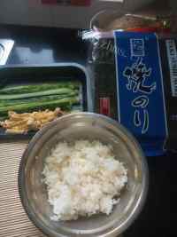 色味俱佳的紫菜包饭做法图解1)