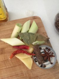 家常菜红烧肉做法图解3)
