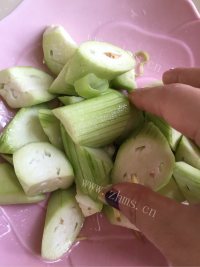 家常菜海米丝瓜做法图解1)