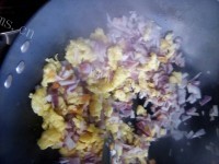 美味的五彩蛋炒饭做法图解3)