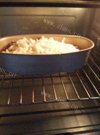 色泽鲜亮的焗饭做法图解9)