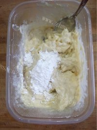香气浓郁的榴莲酥做法图解2)