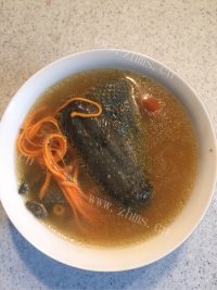 油而不腻的虫草乌鸡汤做法图解11)