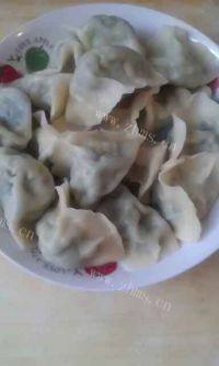 好吃的韭菜木耳鸡蛋水饺做法图解12)