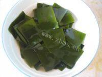 美味的海带炖豆腐做法图解2)