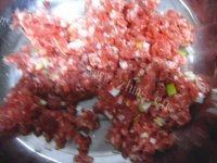 美味酸菜饺子做法图解2)