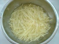 家常菜番茄土豆丝做法图解2)