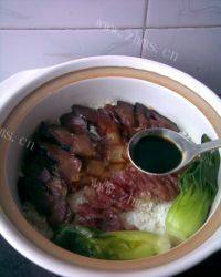 自己做的腊肉煲仔饭