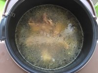回味无穷的香菇炖鸡汤做法图解5)