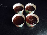 自制熔岩蛋糕做法图解8)