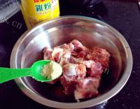 美味的香菇排骨煲仔饭做法图解7)