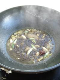 色香味浓的小酥肉蒸碗做法图解9)