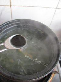 美味的海带牛肉汤做法图解13)