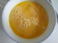 美味的番茄紫菜蛋汤做法图解4)