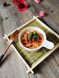 美味的番茄牛肉酱意面