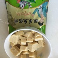 美味的酸菜排骨做法图解3)