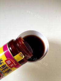 美味的酱爆花蛤做法图解5)