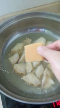 美味姜片蕃薯糖水做法图解4)