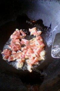 「首发」土豆烧肉做法图解7)