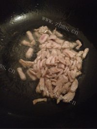 油而不腻的炸酱面做法图解5)